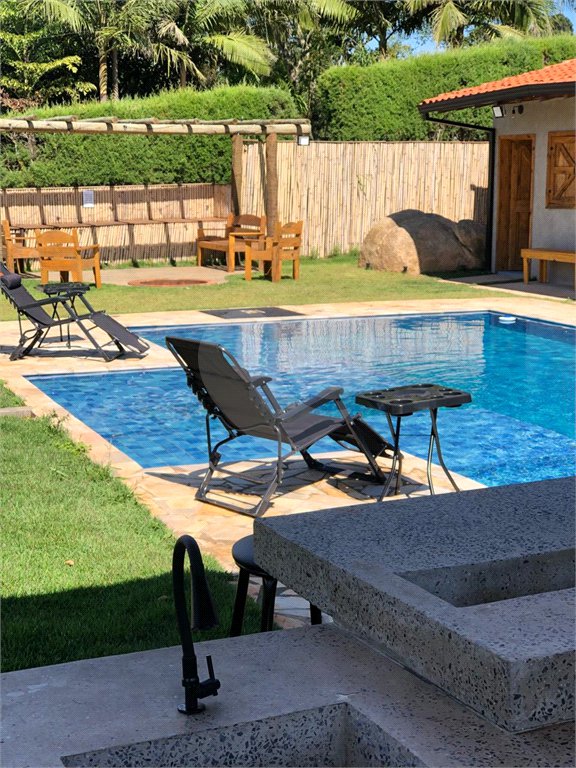 Sítio à venda com 3 suítes em Vila Darcy Penteado (mailasqui), São Roque, SP