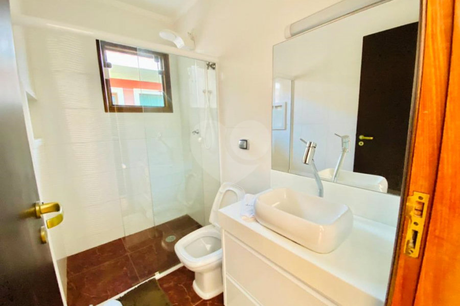 Sobrado à venda com 3 quartos, sendo 1 suíte, em Tremembé, São Paulo, SP