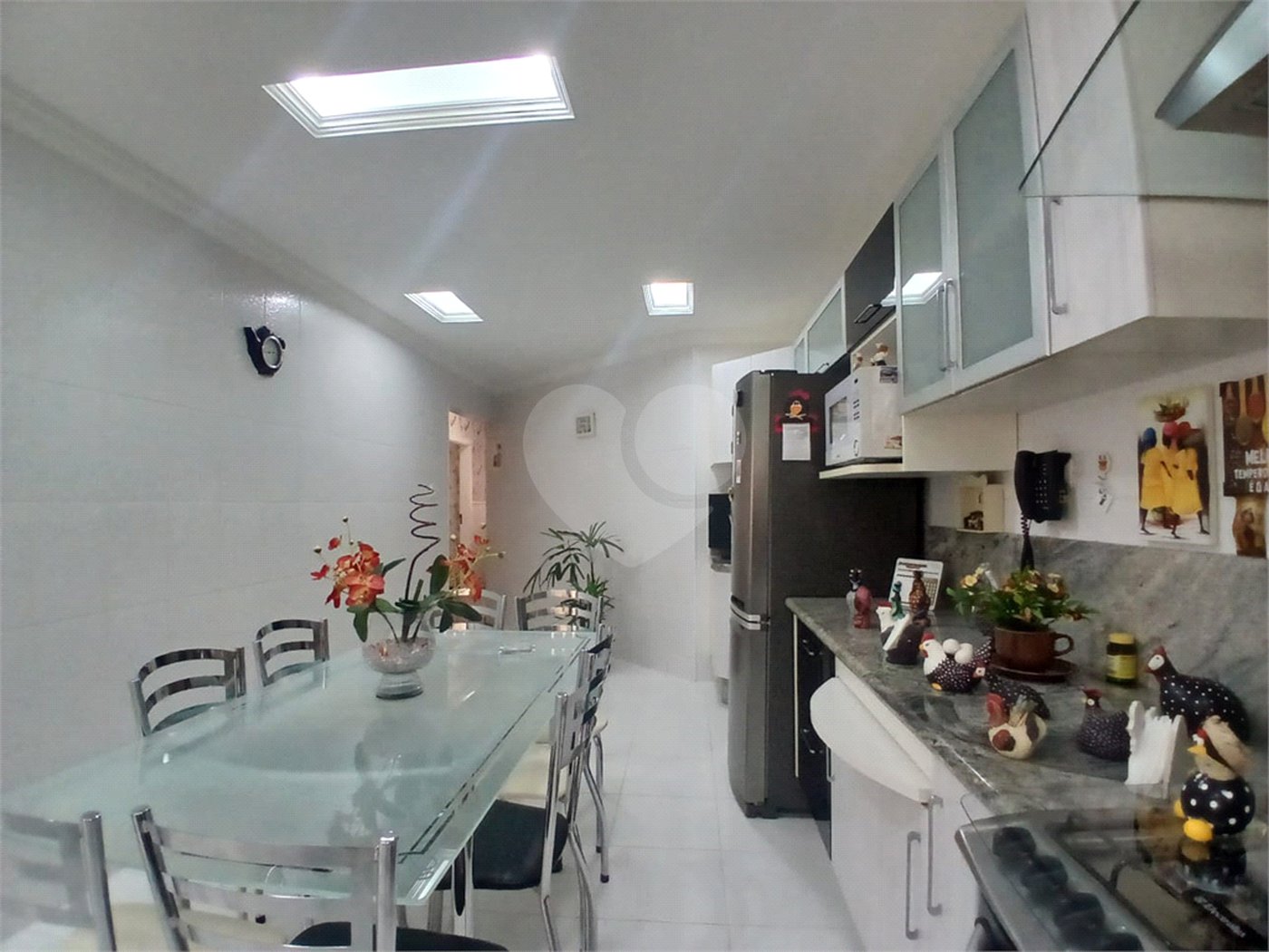 Casa à venda com 3 quartos, sendo 1 suíte,  em Esplanada Mendes Moraes, São Roque, SP