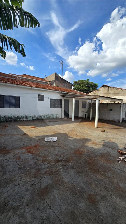 Casa à venda com 2 quartos em Jardim Pinheiros (vila Xavier), Araraquara, SP