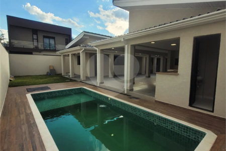 Casa à venda com 4 suítes em Nova Gardênia, Atibaia, SP