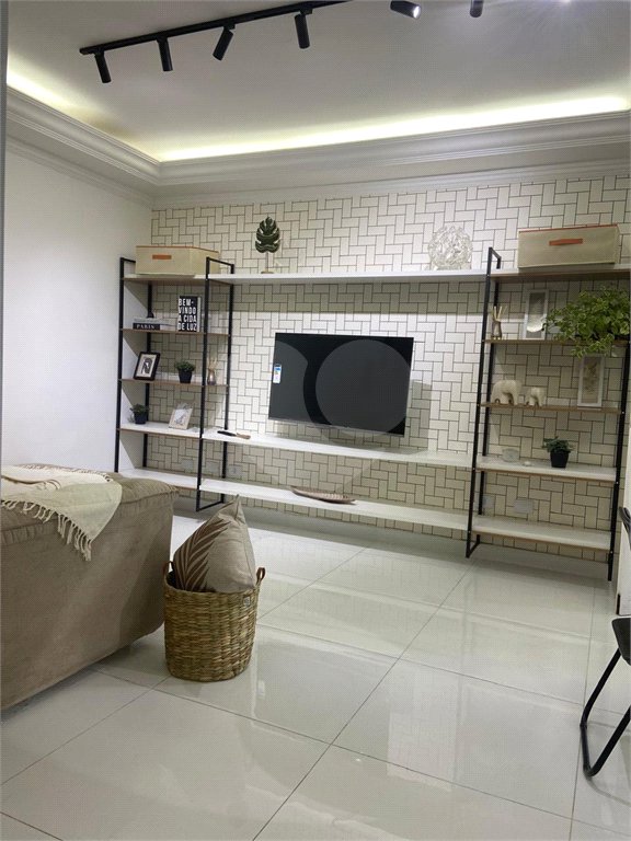 Casa de Vila à venda com 2 quartos, sendo 1 suíte, em Silveira, Santo André, SP