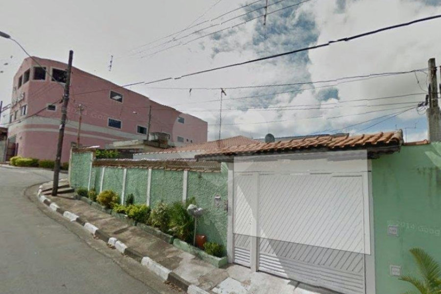 Casa Térrea à venda com 3 quartos, sendo 1 suíte, em Parque Industrial Cumbica, Guarulhos, SP