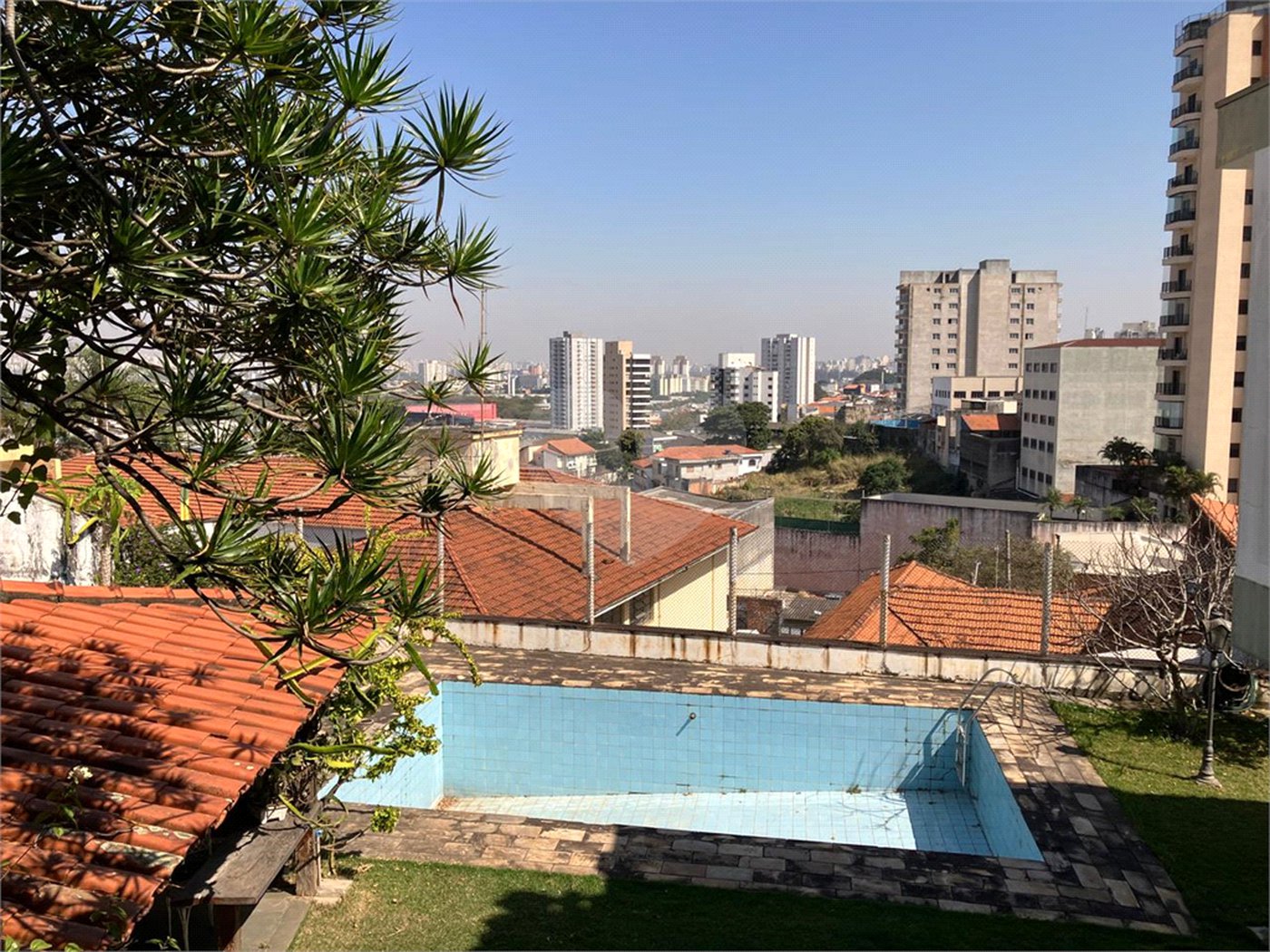 Casa à venda com 5 quartos, sendo 2 suítes,  em Vila Maria Alta, São Paulo, SP