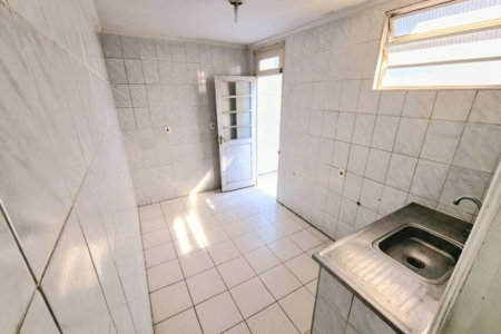Casa com 3 dormitórios à venda, 119 m² por R$ 689.000,00 - Pompéia - Santos/SP