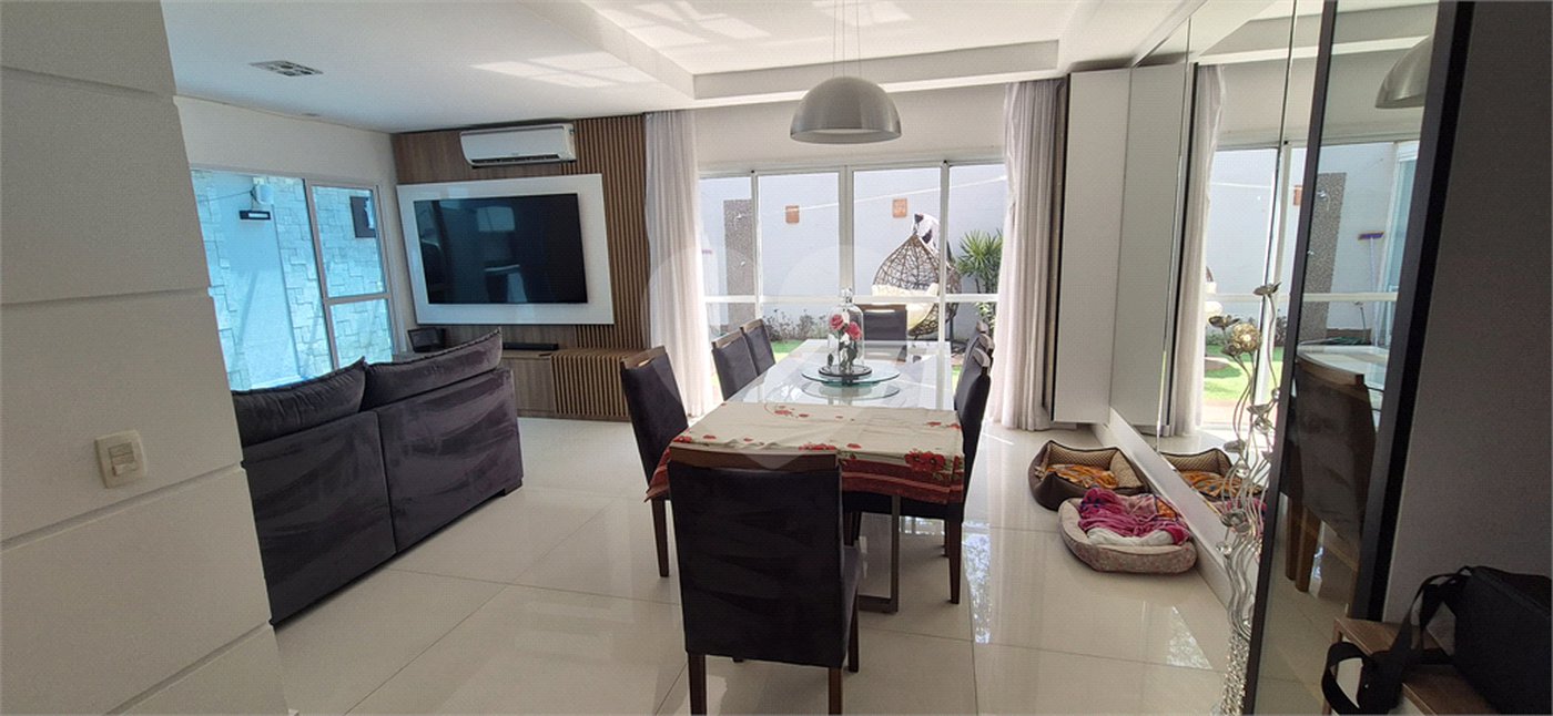 Casa à venda com 4 quartos, sendo 2 suítes,  no condomínio Aromaz, São Bernardo do Campo - SP