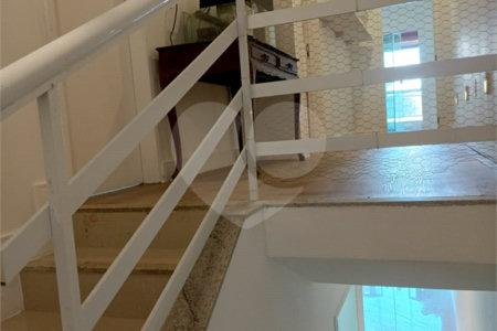 Casa à venda com 3 quartos, sendo 1 suíte, no condomínio Paraíso Classe A, Rio de Janeiro - RJ