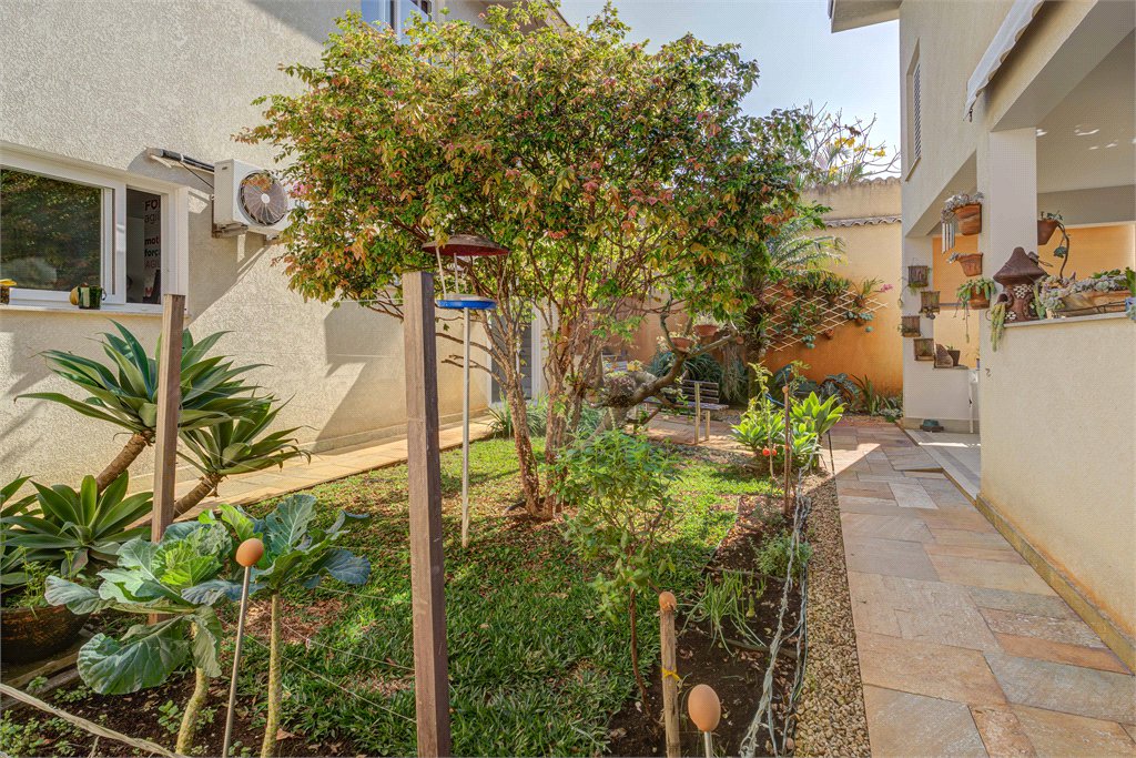 Casa de Vila à venda com 4 suítes em Jardim dos Estados, São Paulo, SP