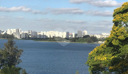 Casa à venda com 4 quartos, sendo 1 suíte,  em Guarapiranga, São Paulo, SP