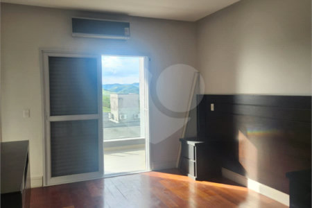 Casa à venda ou para alugar com 4 suítes no condomínio Residencial Jaguary, São José dos Campos - SP