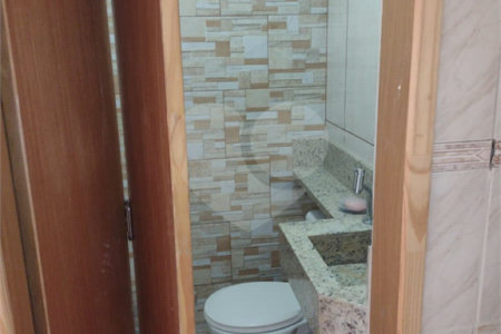 Sobrado à venda com 3 quartos, sendo 1 suíte, em Vila Medeiros, São Paulo, SP