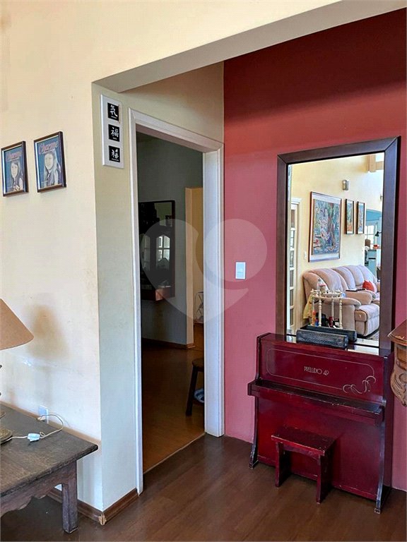 Casa à venda com 4 quartos, sendo 3 suítes,  no condomínio Terras de Santa Teresa, Itupeva - SP