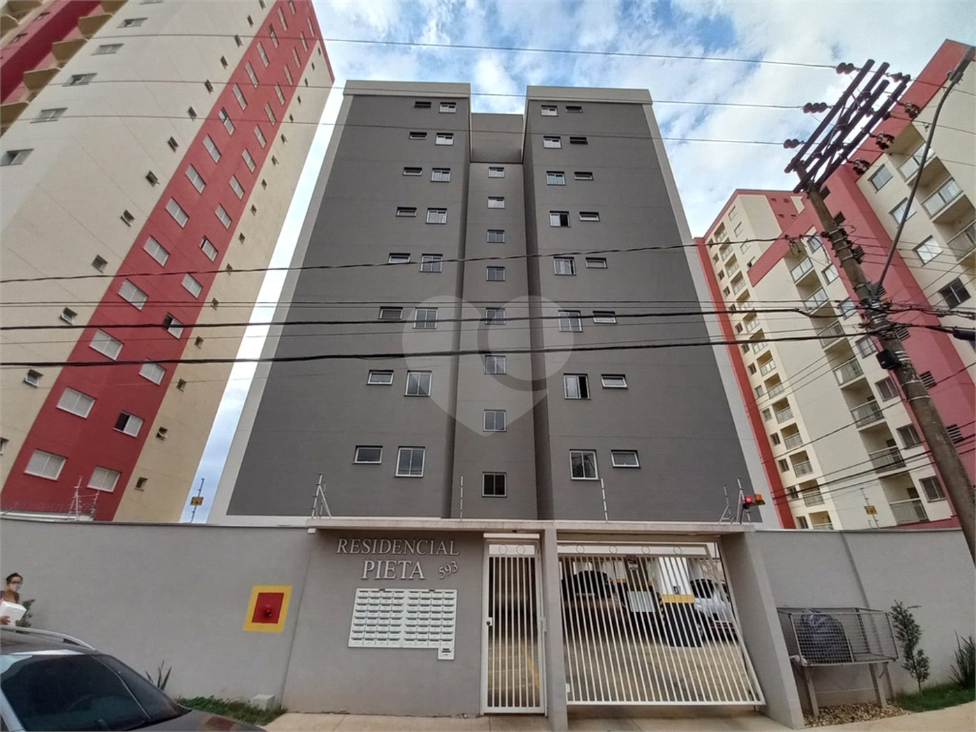 Studio no Condomínio Residencial Pieta .