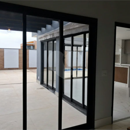 Casa à venda com 3 quartos, sendo 2 suítes,  no condomínio Brisas Jundiaí, Jundiaí - SP