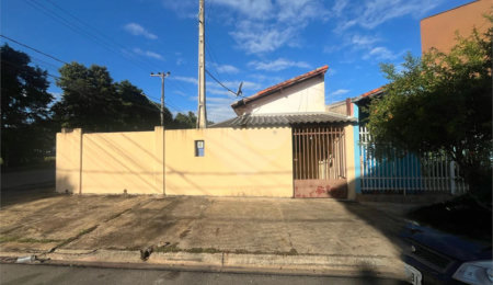 Casa à venda com 1 suíte em Vila Carolina, Itapetininga, SP