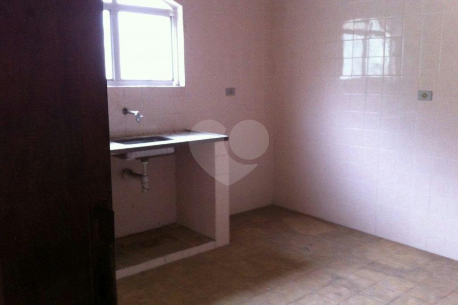 Sobrado à venda com 3 quartos, sendo 1 suíte, em Vila Dom Pedro Ii, São Paulo, SP