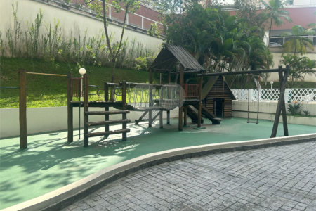 Apartamento à venda com 3 quartos, sendo 1 suíte,  em Vila Andrade, São Paulo, SP