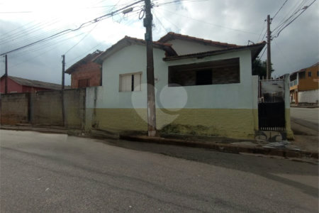 Casa à venda com 2 quartos em Vila Santana, Itapetininga, SP
