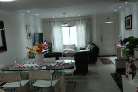 Casa à venda com 3 suítes no condomínio Itapuã XI, São Paulo - SP