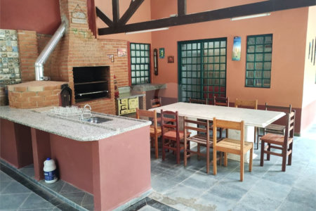 Chácara à venda com 5 quartos, sendo 4 suítes, em Week-end, Jarinu, SP