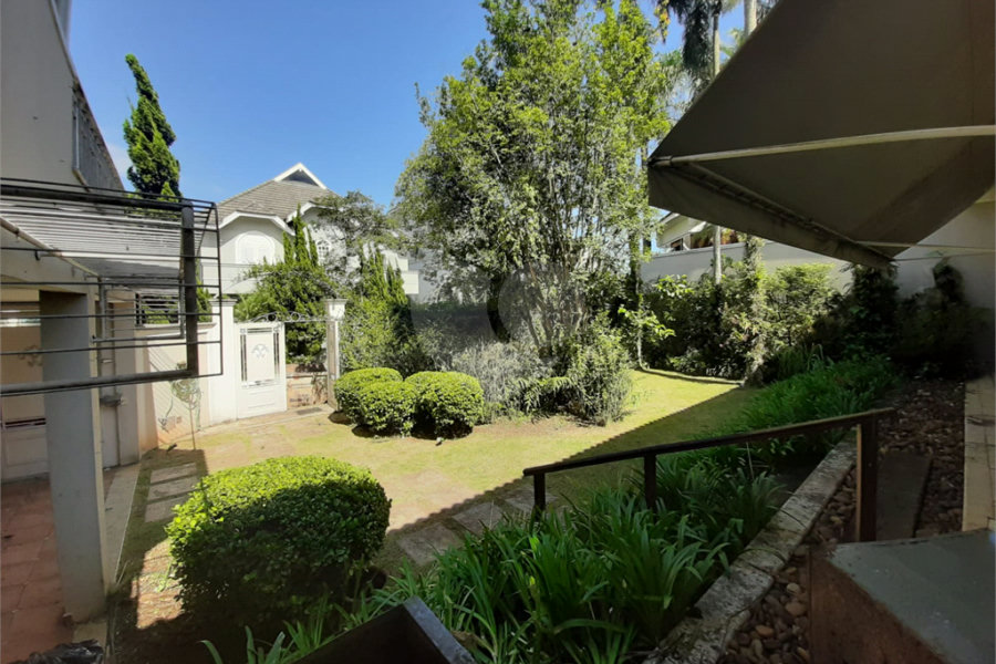 Casa à venda com 3 suítes no condomínio Chácara Francesa, São Paulo - SP