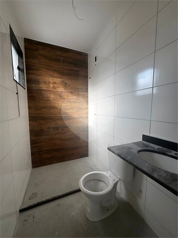 Casa à venda com 2 suítes no condomínio Residencial Camila, Rio de Janeiro - RJ