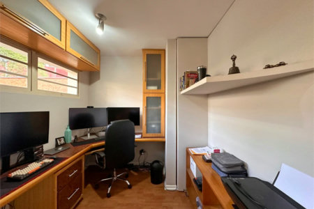 Casa à venda com 3 quartos, sendo 1 suíte, no condomínio Barão do Triunfo, São Paulo - SP