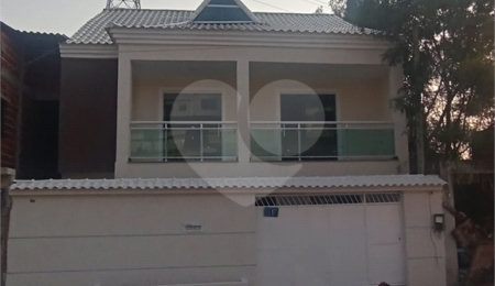 Casa à venda com 4 quartos, sendo 1 suíte,  em Campo Grande, Rio de Janeiro, RJ