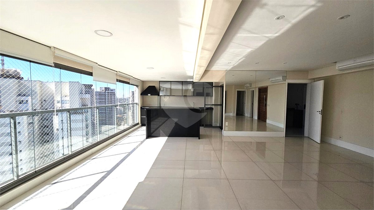 Apartamento à venda ou para alugar com 3 suítes em Chácara Santo Antônio, São Paulo, SP