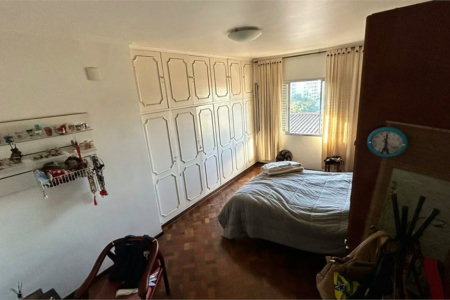 Sobrado à venda com 6 quartos, sendo 1 suíte, em Sumarezinho, São Paulo, SP