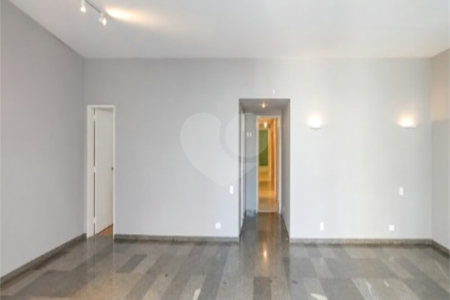 Apartamento à venda com 4 quartos, sendo 1 suíte,  em Ipanema, Rio de Janeiro, RJ