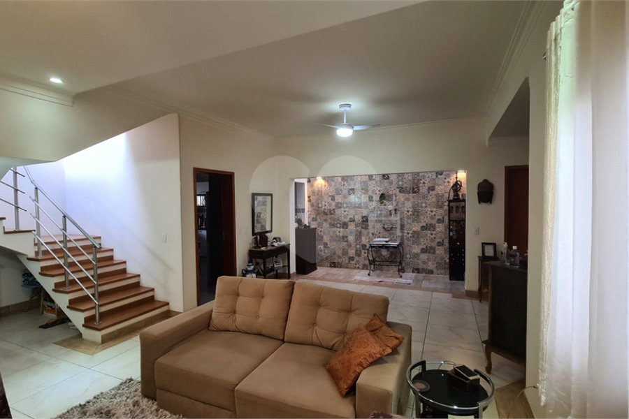 Sobrado à venda com 4 quartos, sendo 2 suítes, em Santa Teresinha, São Paulo, SP