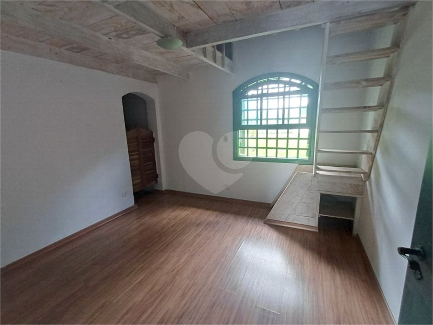 Chácara à venda com 3 quartos, sendo 1 suíte,  em Do Carmo (canguera), São Roque, SP