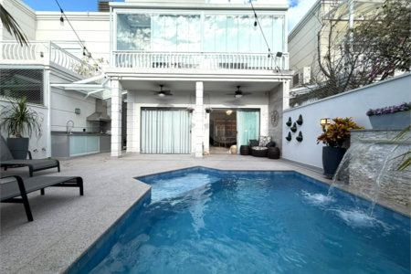 Casa à venda com 3 suítes no condomínio Palm Hill North, São Paulo - SP