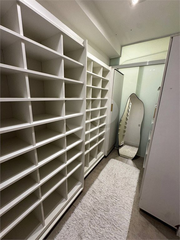 Apartamento à venda com 2 quartos, sendo 1 suíte, em Água Branca, São Paulo, SP
