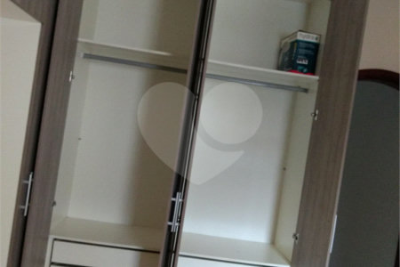 Sobrado à venda com 3 quartos, sendo 1 suíte,  em Residencial Rancho Grande, Itaquaquecetuba, SP