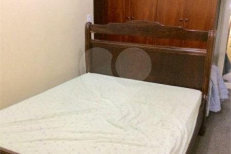 Sobrado à venda com 4 quartos, sendo 1 suíte, em Jardim Pinheiros, São Paulo, SP