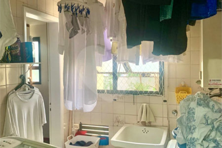 Apartamento à venda com 2 quartos, sendo 1 suíte,  em Real Parque, São Paulo, SP