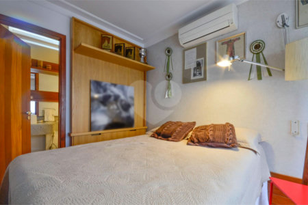 Casa à venda com 5 quartos, sendo 4 suítes, no condomínio Espaço Mobile - Real Parque, São Paulo - SP