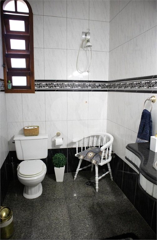 Casa à venda com 3 quartos, sendo 1 suíte, em Vila Gustavo, São Paulo, SP