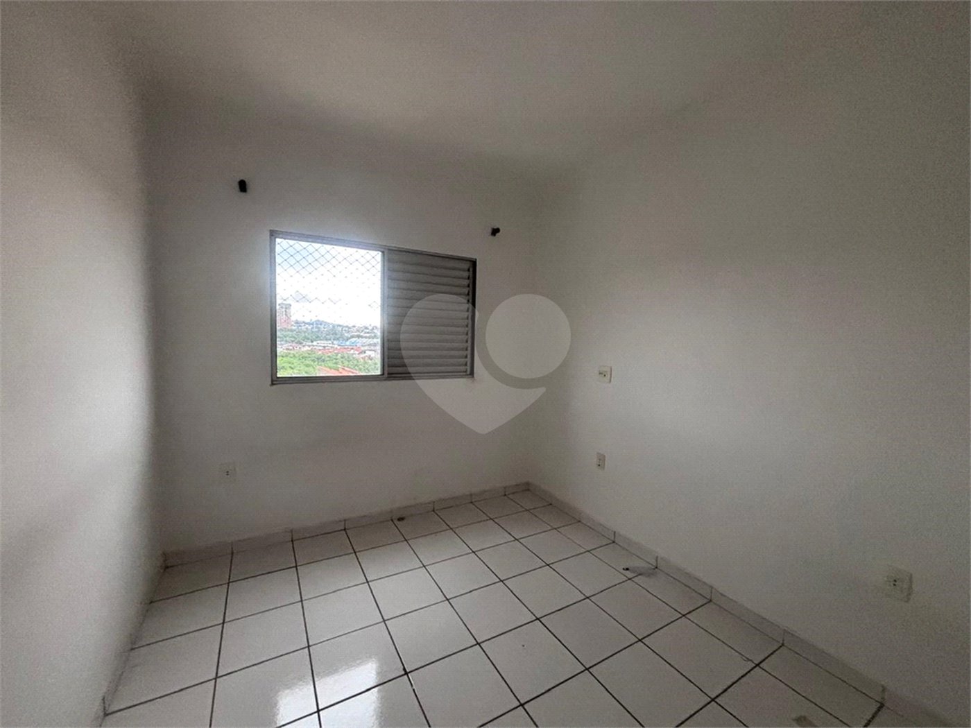 Apartamento à venda com 2 quartos, sendo 1 suíte, em Jardim Saira, Sorocaba, SP