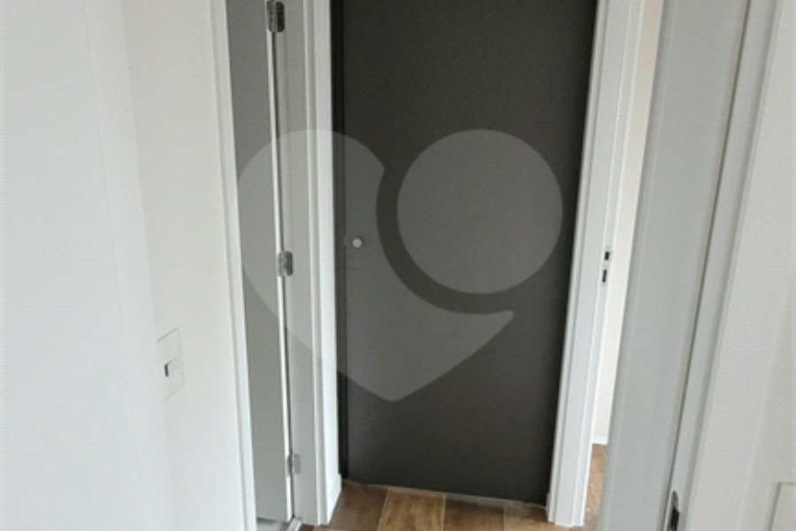 Apartamento de 2 quartos mobiliado à venda no Paraíso