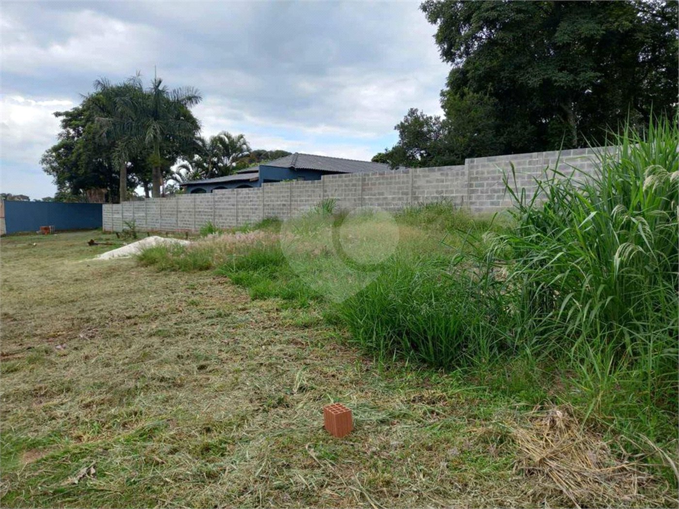 Terreno com 2.010,00 m² .