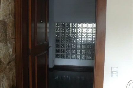 Condomínio à venda ou para alugar com 4 quartos, sendo 3 suítes, em Morumbi, São Paulo, SP