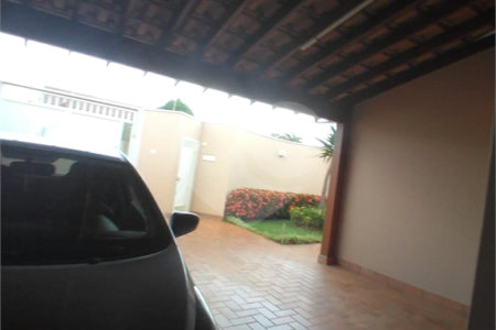 Casa à venda com 4 quartos, sendo 2 suítes, em Jardim Adalgisa, Araraquara, SP