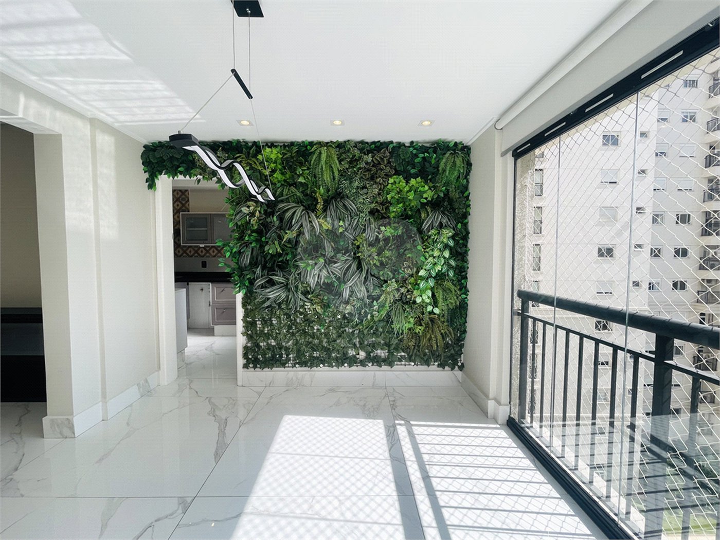 Apartamento à venda com 3 suítes em Vila Gilda, Santo André, SP