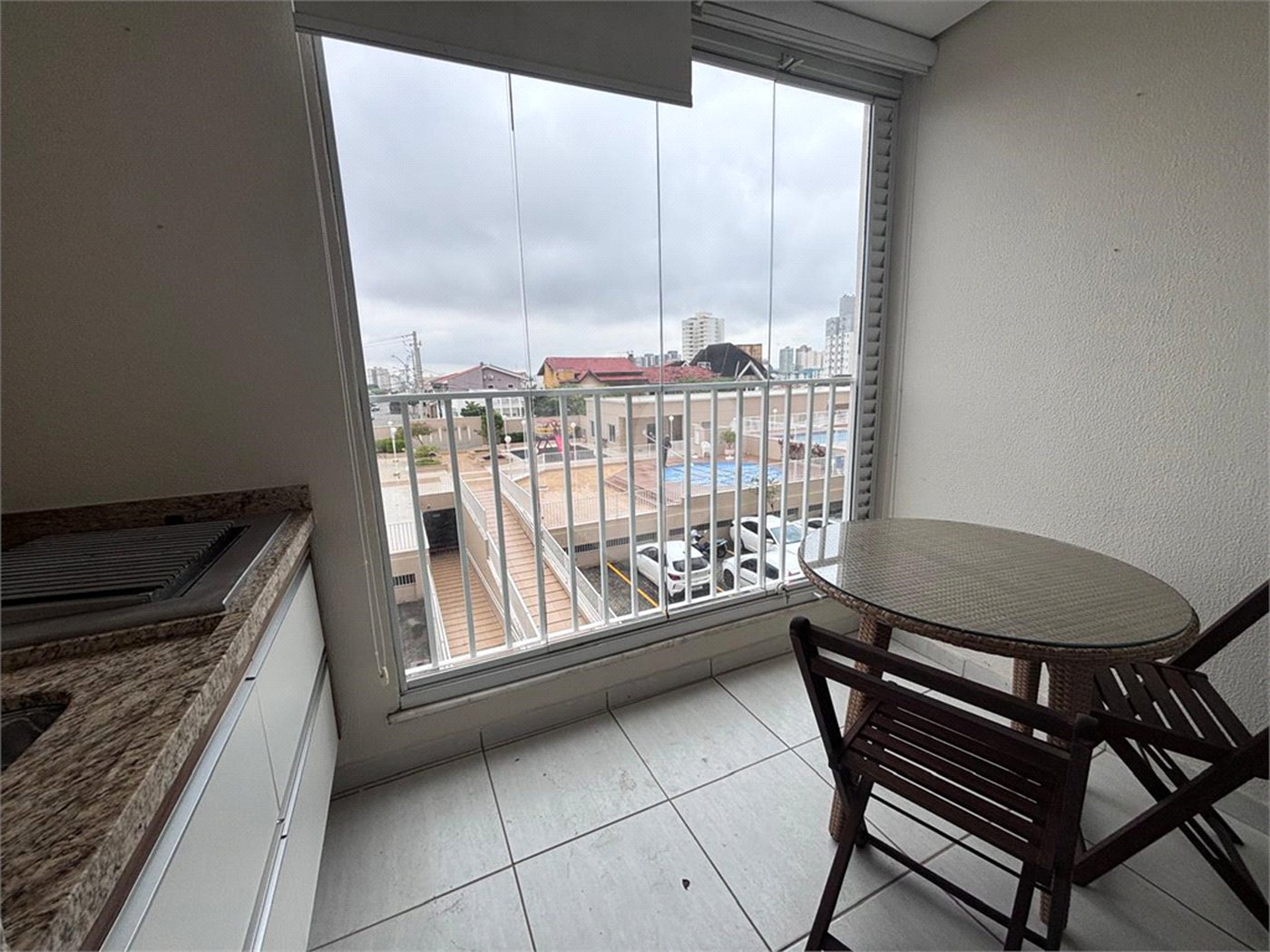 Apartamento à venda com 3 quartos, sendo 1 suíte,  em Parque Três Meninos, Sorocaba, SP
