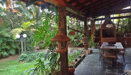 Casa à venda com 4 quartos, sendo 2 suítes,  em Morumbi, São Paulo, SP