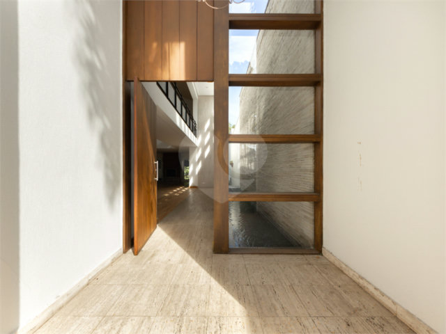 Casa à venda com 4 suítes em Vila Nova Conceição, São Paulo, SP