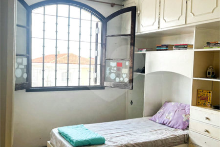 Casa à venda com 3 quartos, sendo 1 suíte, em Vila Marari, São Paulo, SP